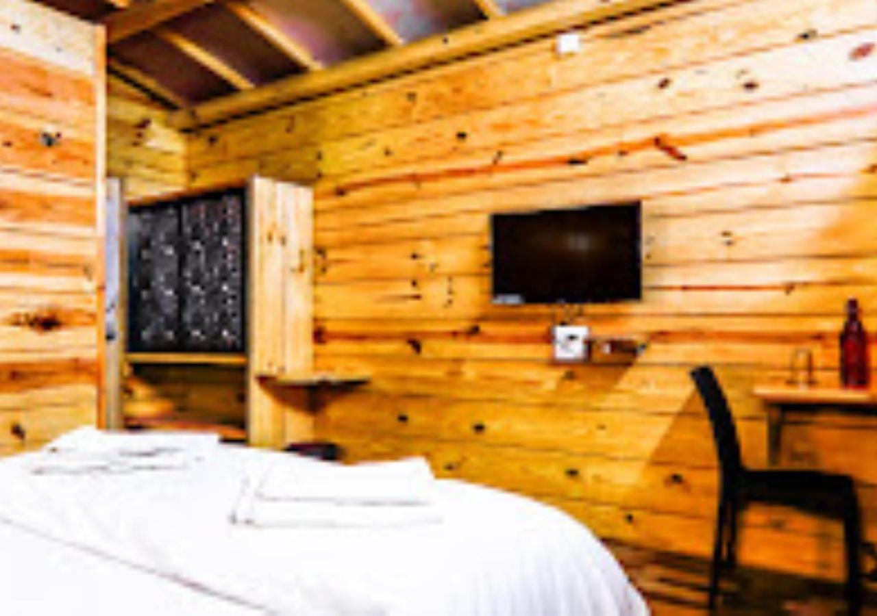 Kaas Woods Resort Yavateshwar 사타라 외부 사진